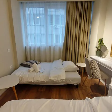 Apartament 70 Steps A