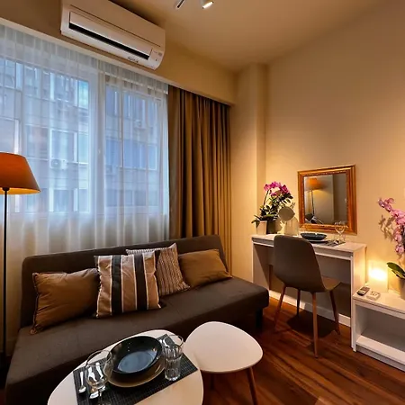 Apartament 70 Steps A *